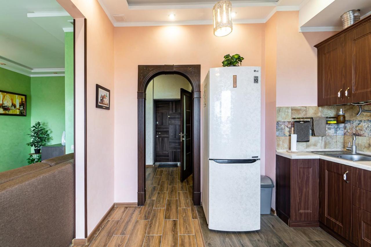 Apartments “U Prawnika” ลวีฟ ภายนอก รูปภาพ